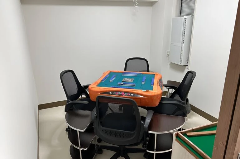 room-c (1) (1)